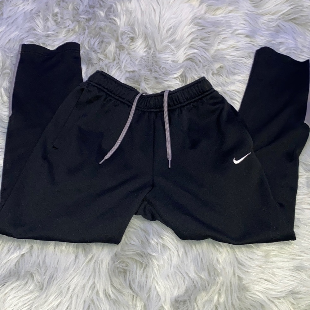 black nike sweatpants